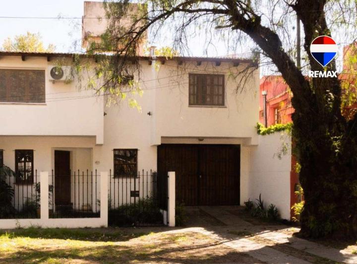Casa · 79m² · 3 Ambientes · 1 Cochera