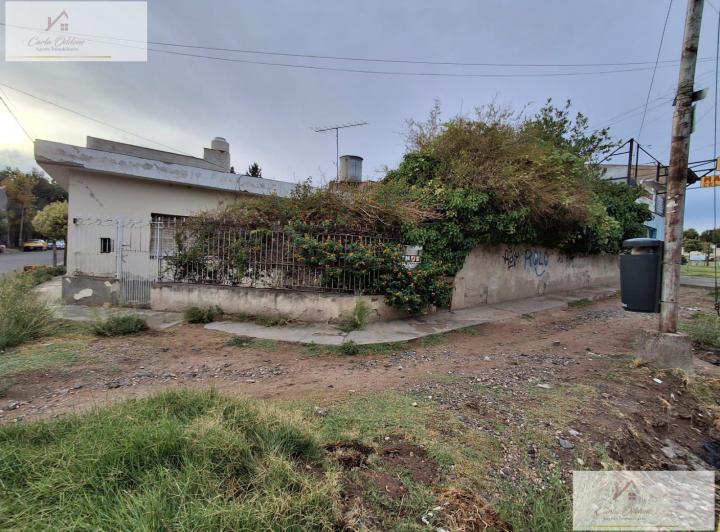 Casa · 245m² · 4 Ambientes · 1 Cochera