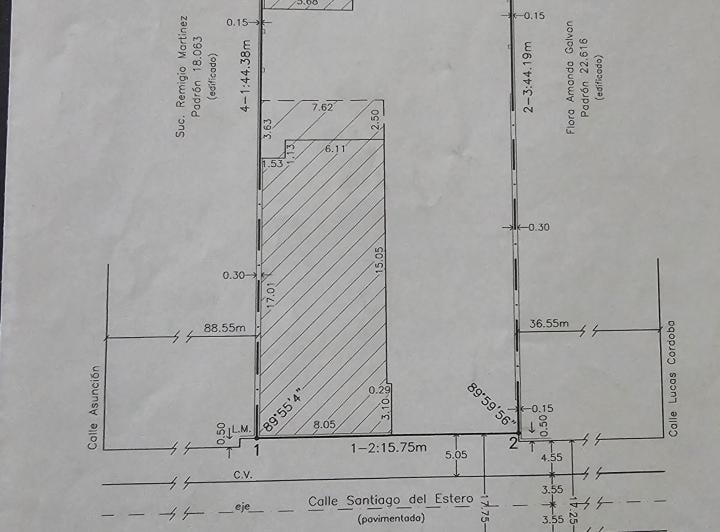 Terreno · 696m²