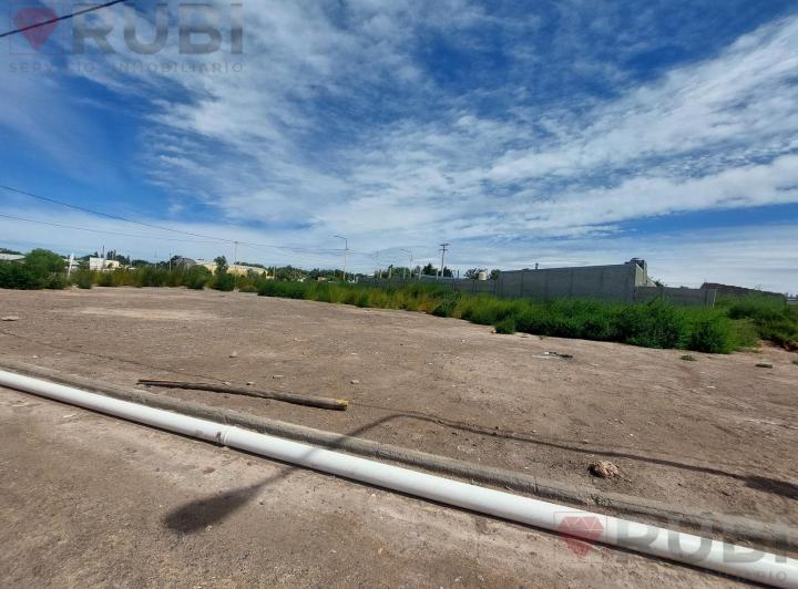 Terreno · 373m²