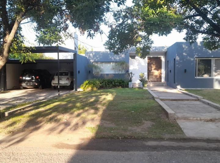 Casa · 400m² · 5 Ambientes