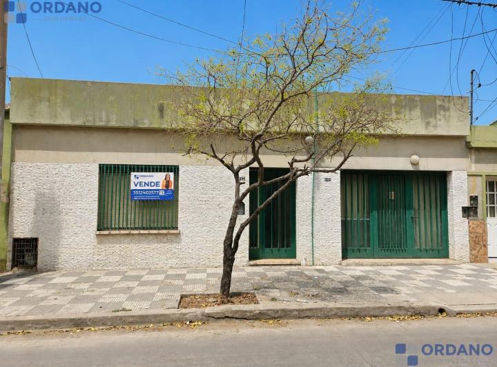 Casa · 189m² · 6 Ambientes · 1 Cochera