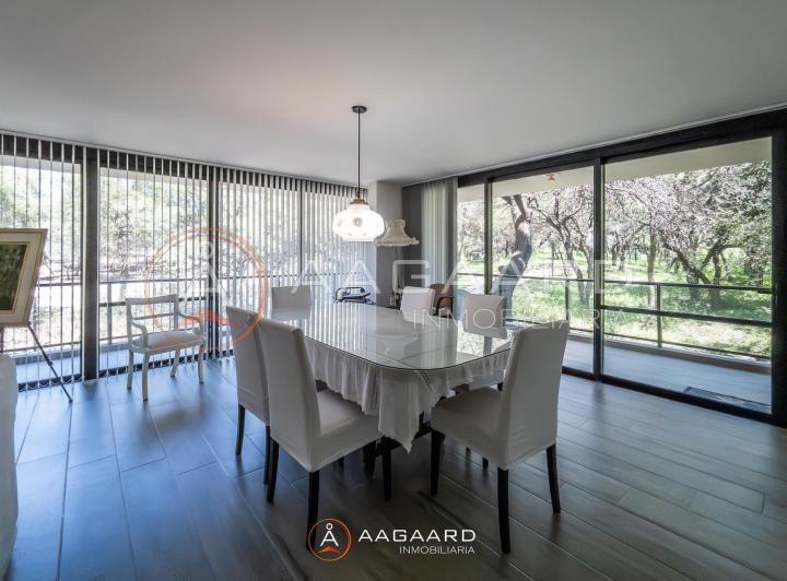 Departamento · 220m² · 4 Ambientes · 1 Cochera