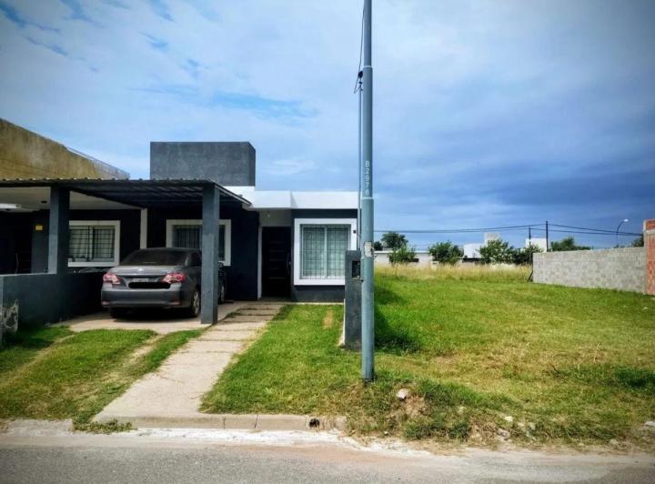 Casa · 85m² · 4 Ambientes · 1 Cochera