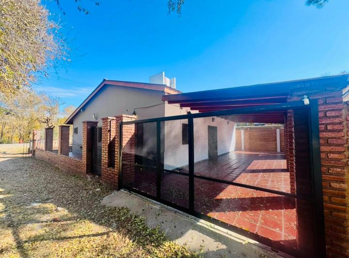 Casa · 152m² · 6 Ambientes · 1 Cochera