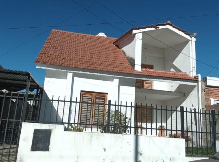 Casa · 207m² · 5 Ambientes · 1 Cochera