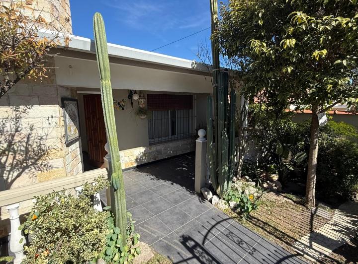 Casa · 213m² · 5 Ambientes