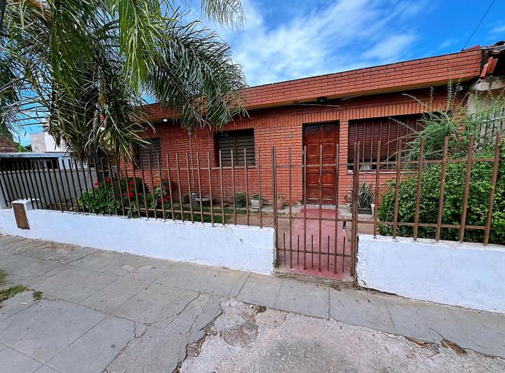 Casa · 150m² · 3 Dormitorios · 1 Cochera