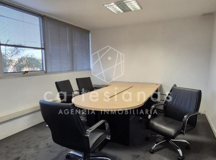 Oficina comercial · 120m² · 2 Cocheras