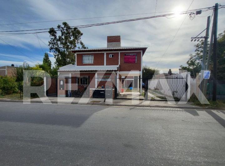 Casa · 75m² · 3 Ambientes · 1 Cochera