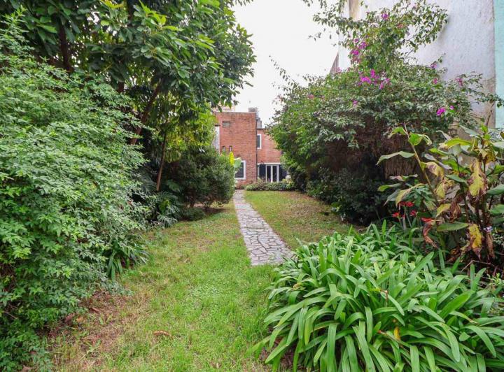 Terreno · 373m²
