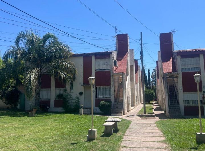 Departamento · 64m² · 5 Ambientes · 1 Cochera