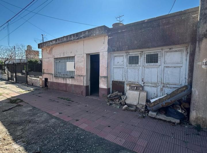 Casa · 104m² · 5 Ambientes · 1 Cochera