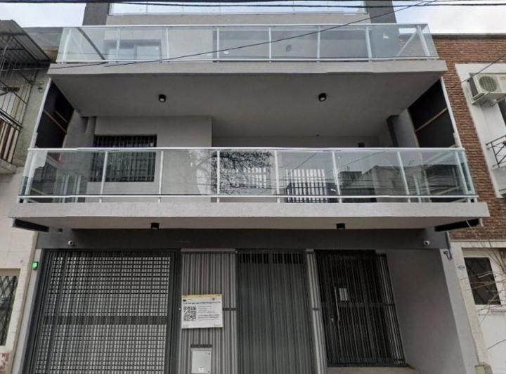 Departamento · 82ha · 4 Ambientes · 2 Cocheras