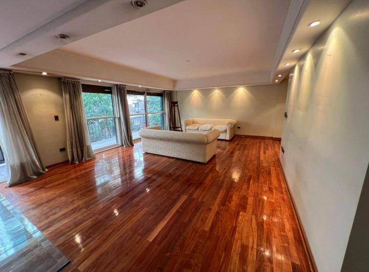 Departamento · 179m² · 5 Ambientes · 1 Cochera