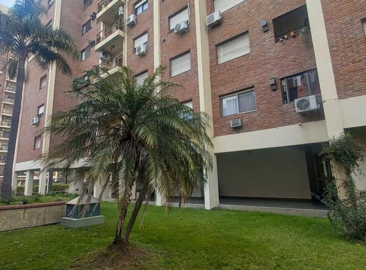 Departamento · 76m² · 4 Ambientes · 1 Cochera