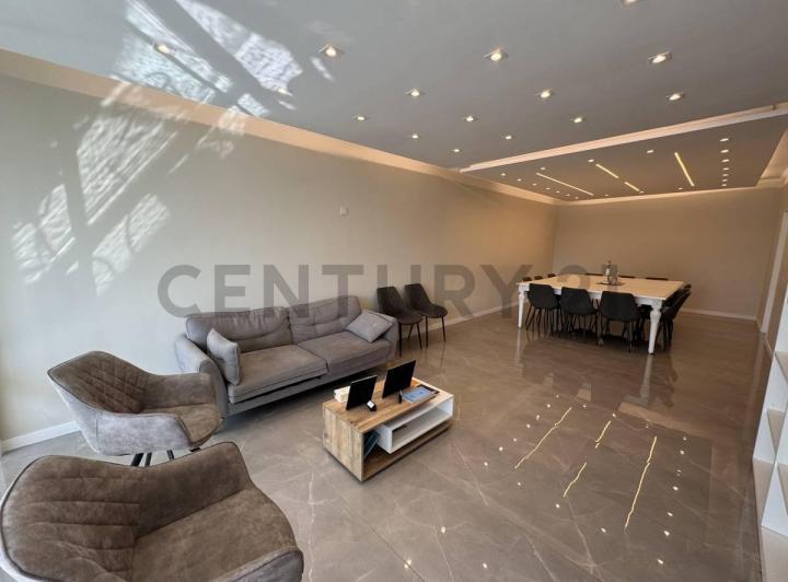 Departamento · 152m² · 5 Ambientes · 1 Cochera
