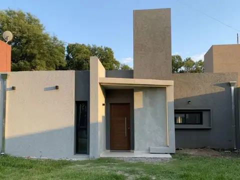 Casa en Venta en Villa Catalina, Rio Ceballos