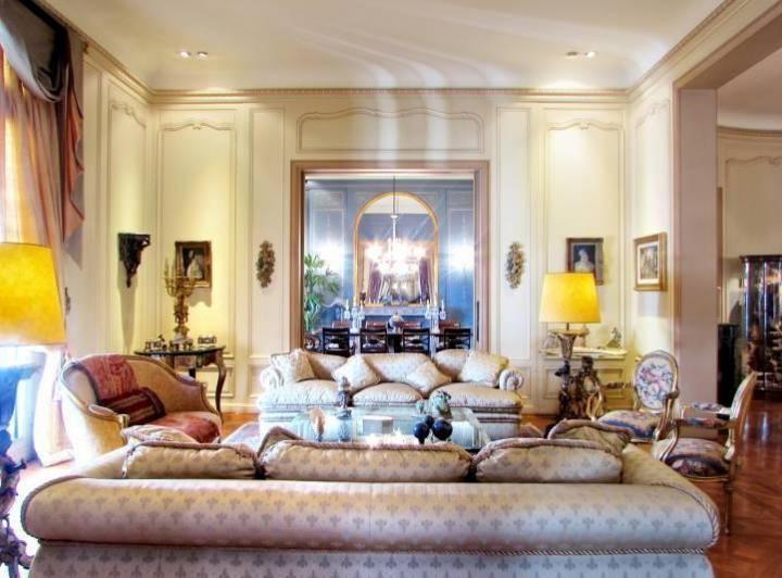 Departamento · 530m² · 5 Ambientes · 1 Cochera