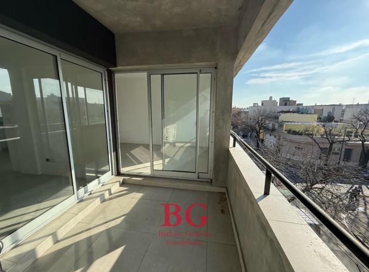 Departamento · 40m² · 2 Ambientes · 1 Cochera