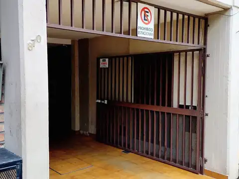 Cochera en Venta en Pichincha, Rosario