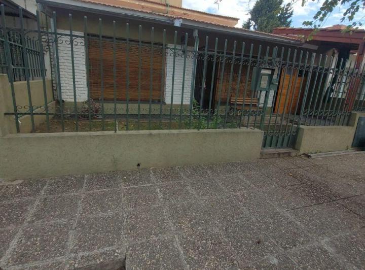Casa · 161m² · 5 Ambientes · 1 Cochera