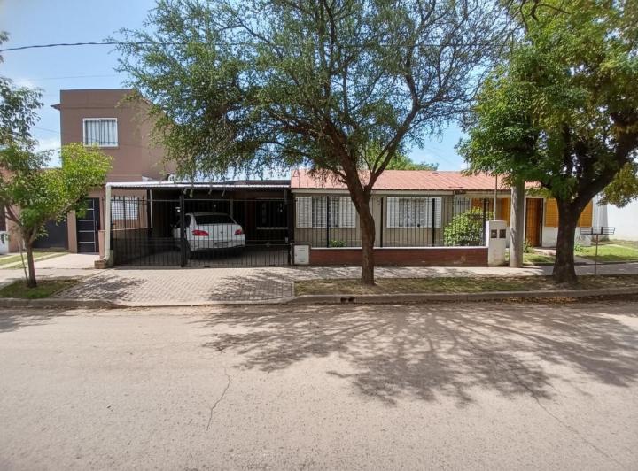 Casa · 133m² · 7 Ambientes · 2 Cocheras