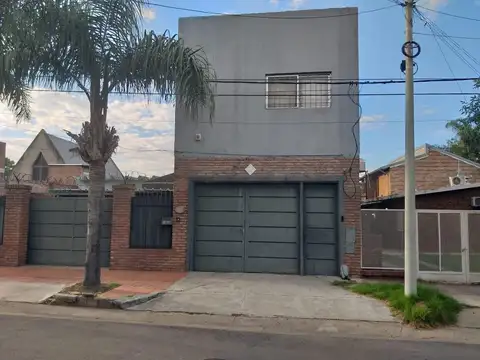 Galpón en Alquiler en Barrio Parque Field, Rosario