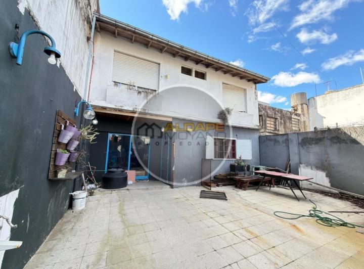 Casa · 215m² · 6 Ambientes