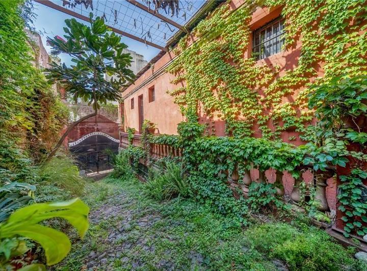 Casa · 200m² · 2 Ambientes