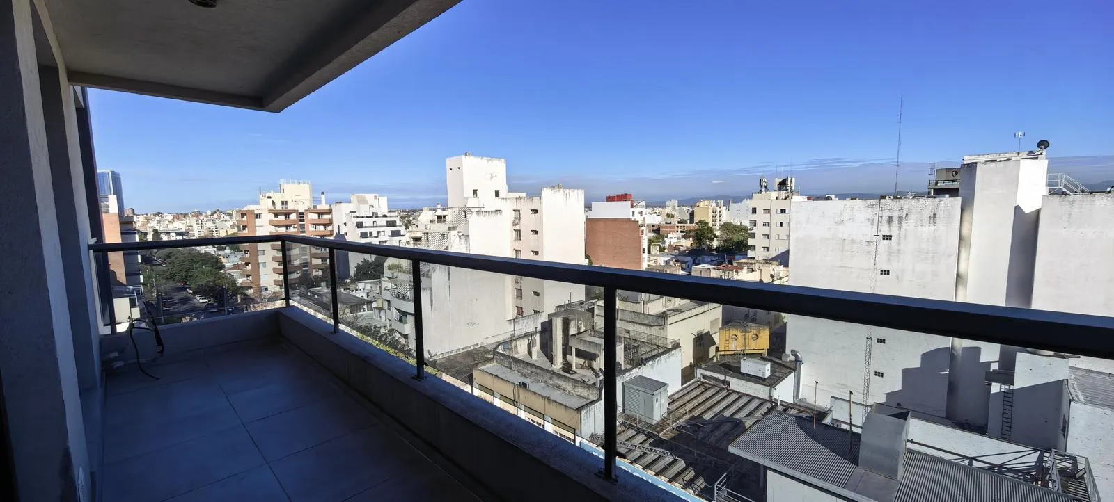 Viví en Alta Córdoba con vista a las Sierras y cochera
