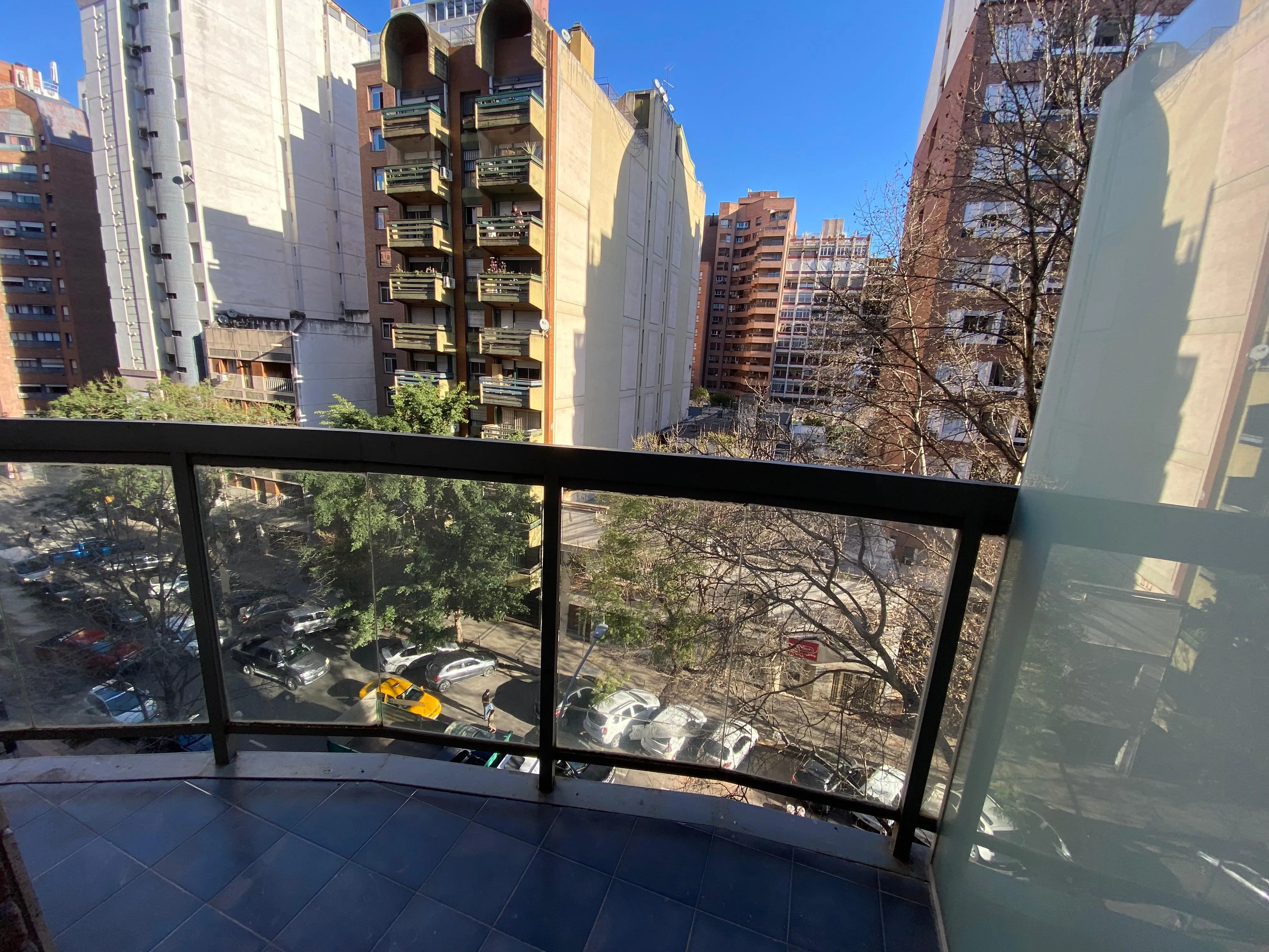San Lorenzo 300 monoambiente con balcón, externo