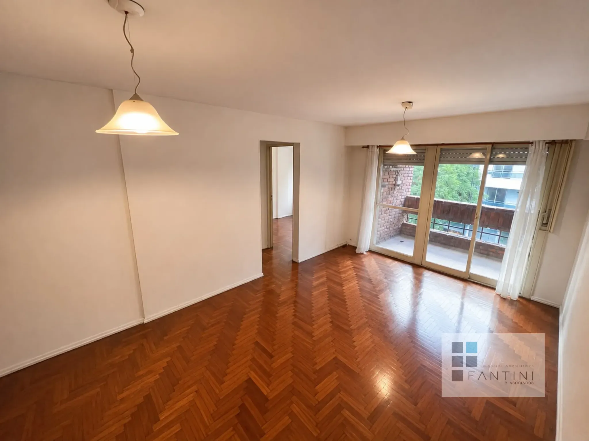 DEPARTAMENTO en ALQUILER 1 Dormitorio con balcón  - Nueva Córdoba. Estrada. Mejor zona.