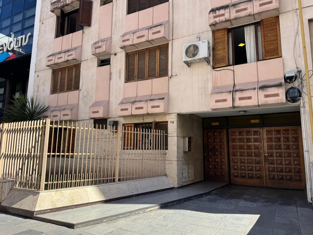 DEPARTAMENTO ALBERDI CENTRO CORDOBA 2 DORMI COCHERA PISO 1º A MTS CENTRO Y PLAZA COLON VENTA