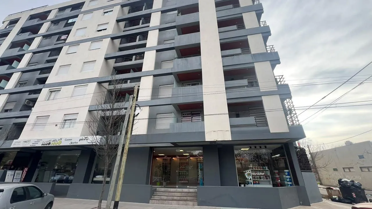 LOCAL COMERCIAL EN VENTA EXCELENTE UBICACION