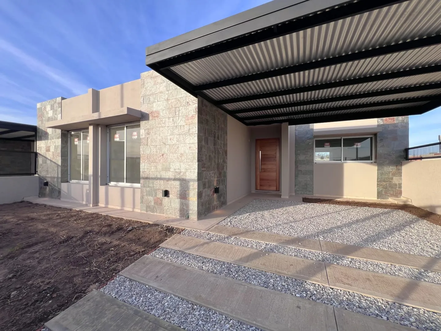 OPORTUNIDAD CASA PLANTA BAJA - TERRAZAS DE MANANTIALES