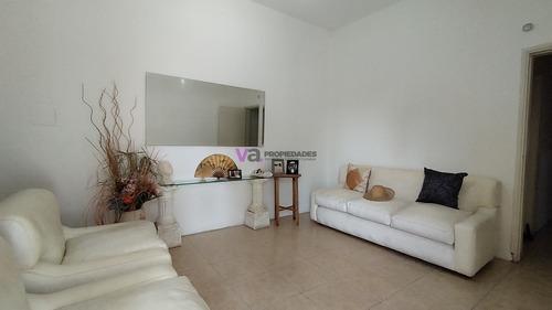 Casa · 268m² · 5 Ambientes · 3 Cocheras