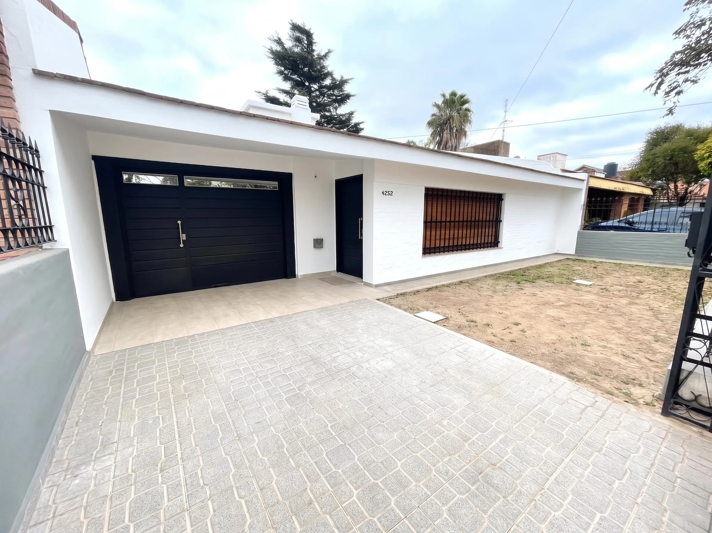 CASA EN VENTA APTA CREDITO 3 DORMITORIOS PARQUE HORIZONTE