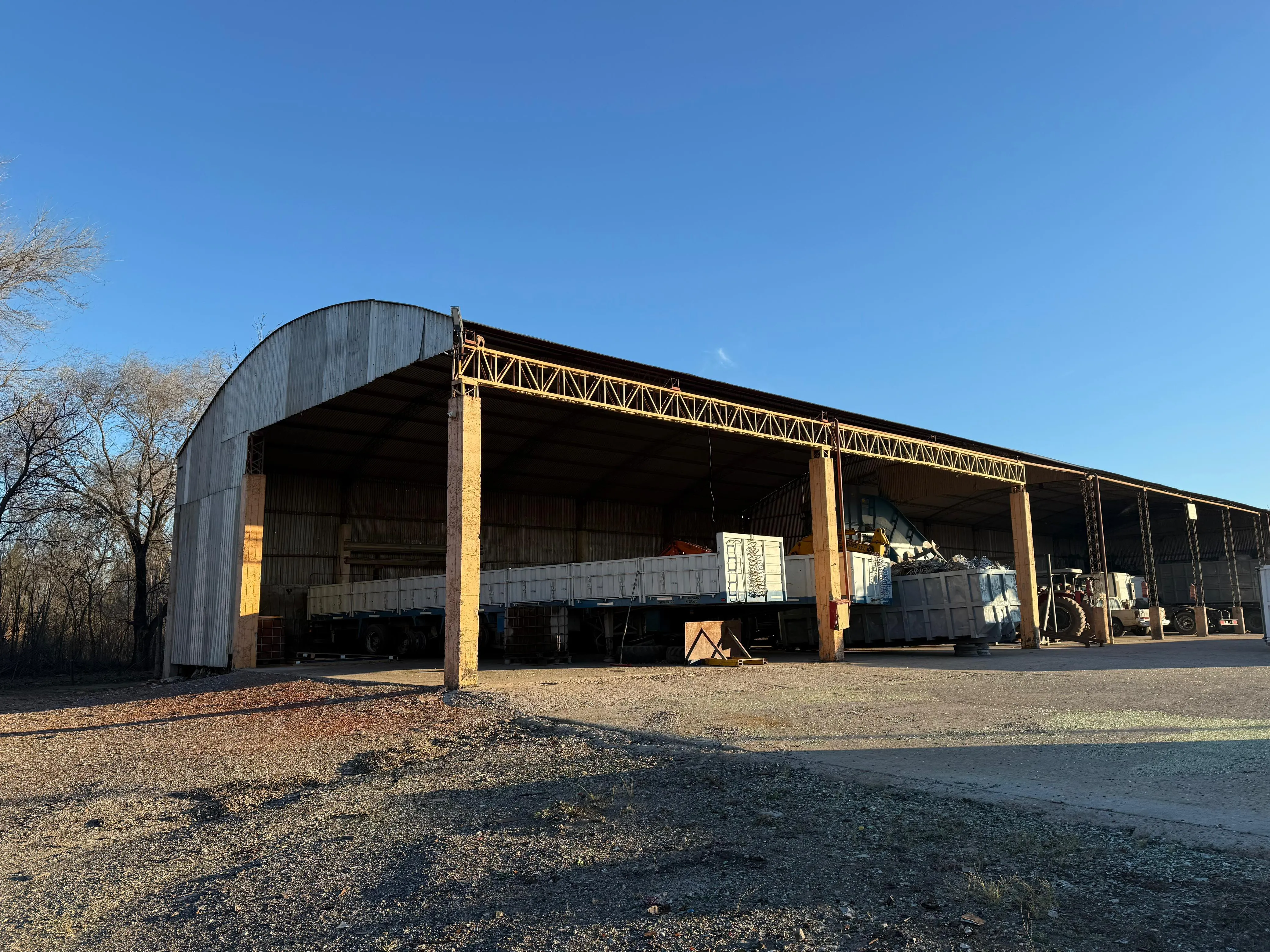 Galpón Industrial en Venta - Circunvalación Sur, Manantiales
