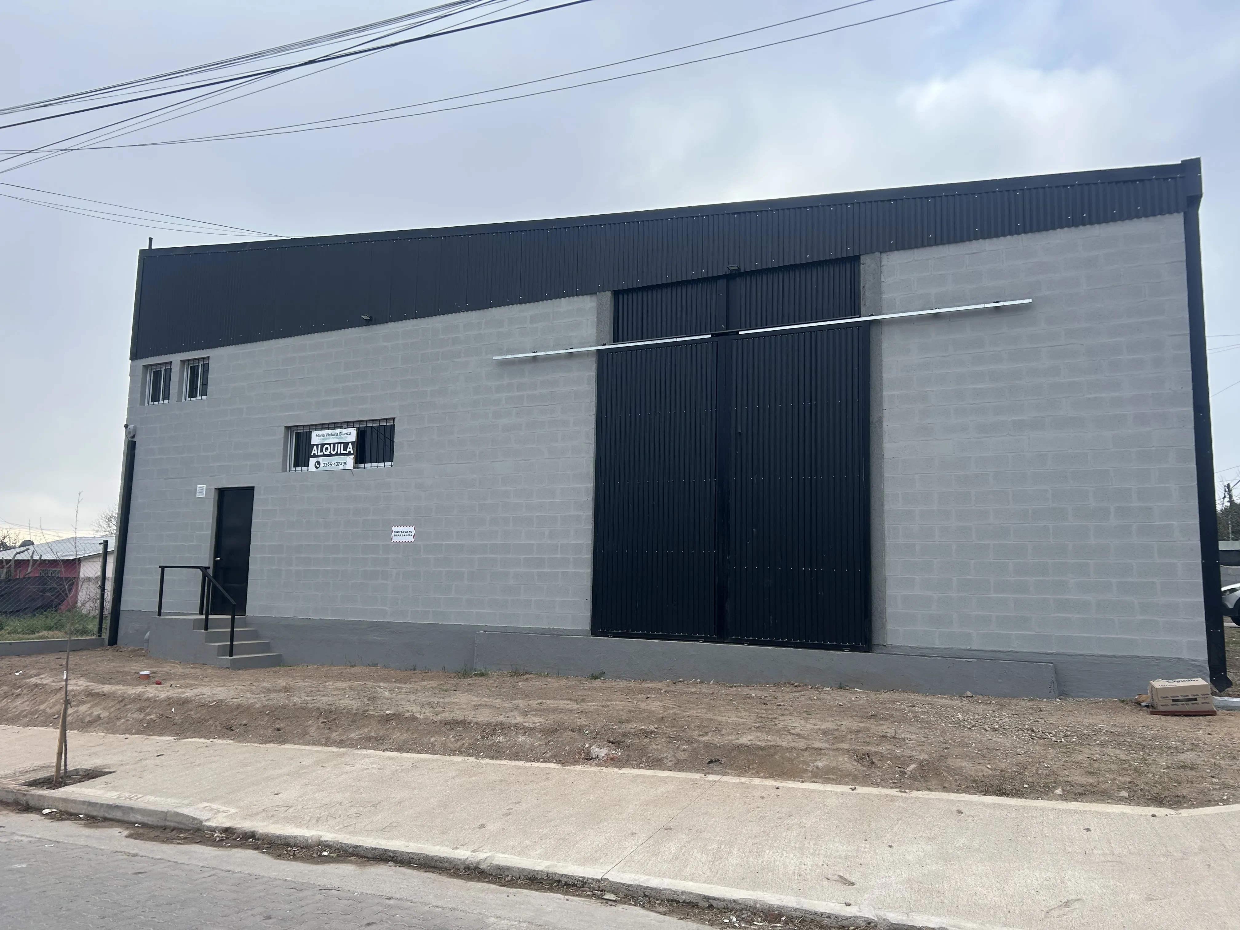 Alquiler Anual de Galpón zona industrial Carlos Paz 393m2