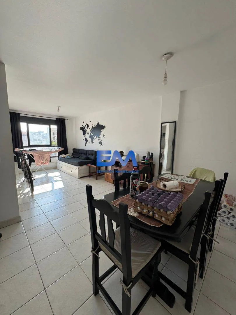 Vendo Departamento 2 Dormitorios -amplio - C/escritura sobre Bv. San Juan - A Mt...