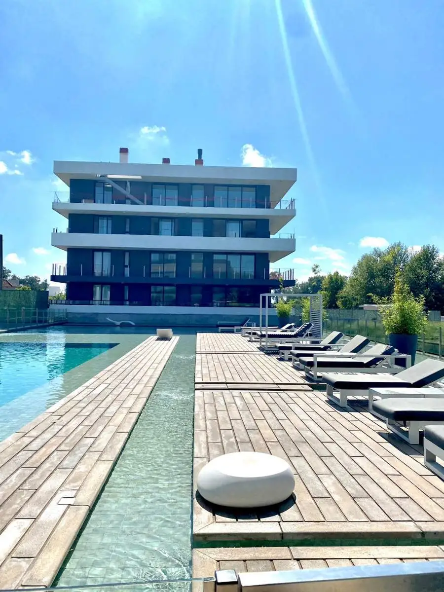 ALQUILER - 3 DORMITORIOS - 1 COCHERA - GREENPARK LUXURY - VALLE ESCONDIDO