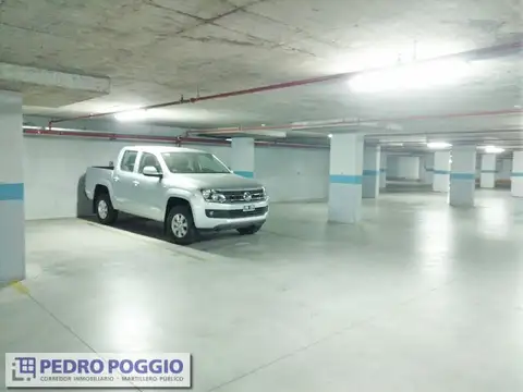 Cochera en Alquiler en Lisandro De La Torre, Rosario