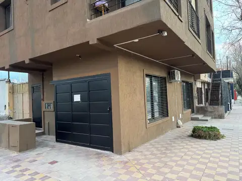 Local en Alquiler en Coronel Dorrego, Guaymallén