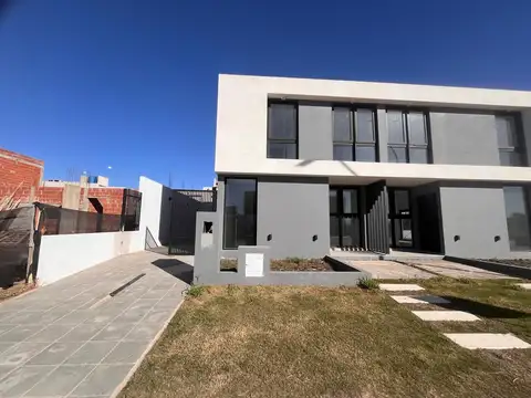 Casa en Venta en Quebrada De Manantiales, Countries y Barrios Cerrados en Cordoba