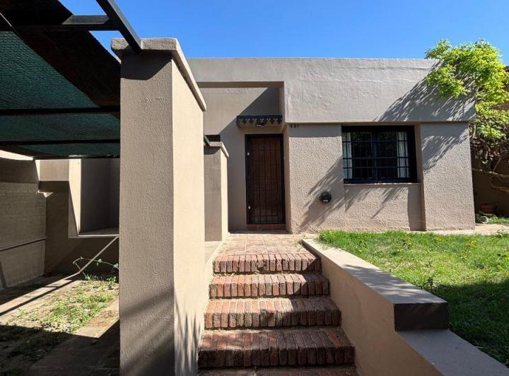 Casa · 95m² · 5 Ambientes · 1 Cochera