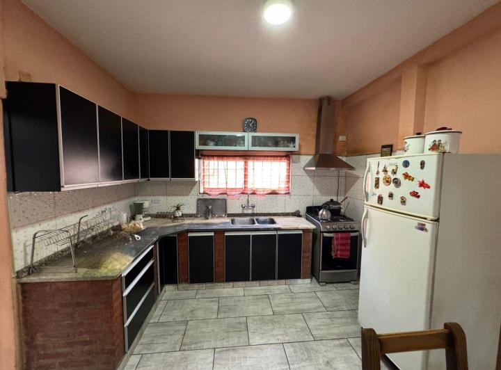 Casa · 123m² · 6 Ambientes · 1 Cochera