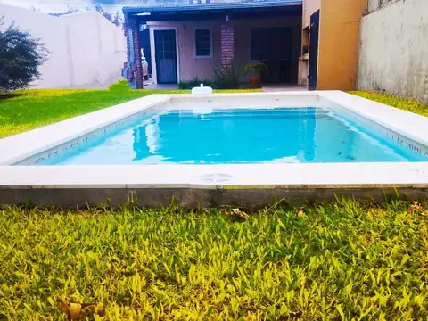 Casa en Venta en La Ceramica y Cuyo, Rosario