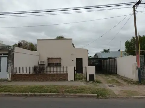 Casa en Venta en Villa Gobernador Galvez, Rosario