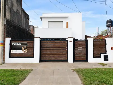 Casa en Venta en Fisherton, Rosario